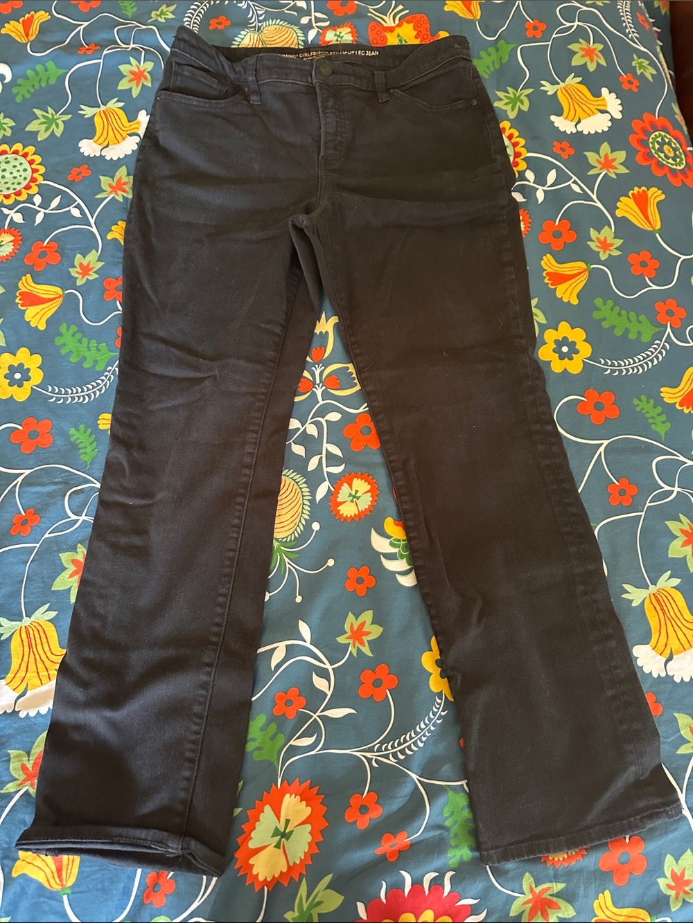 Chico's so slimming 10s girlfriend straight leg black Black



 Jeans
